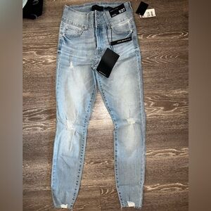 Kendall and Kylie women’s jeans